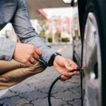 How to Put Air in Car Tires